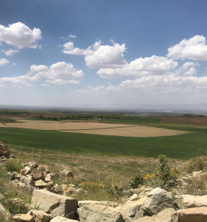 معبد داش کسن نمایی از دشت روستای ویر استان زنجان